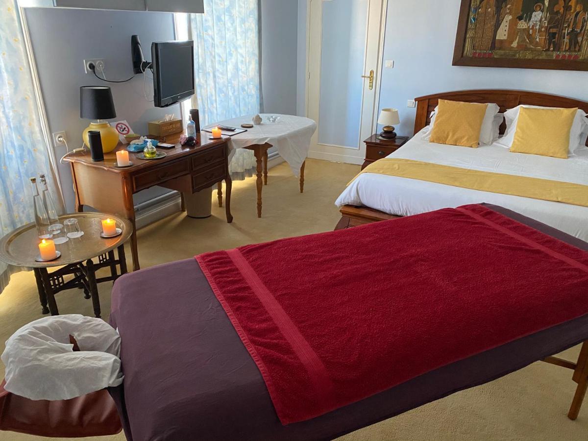Logis Hotels Domaine Du Chatelard Dirac Dış mekan fotoğraf