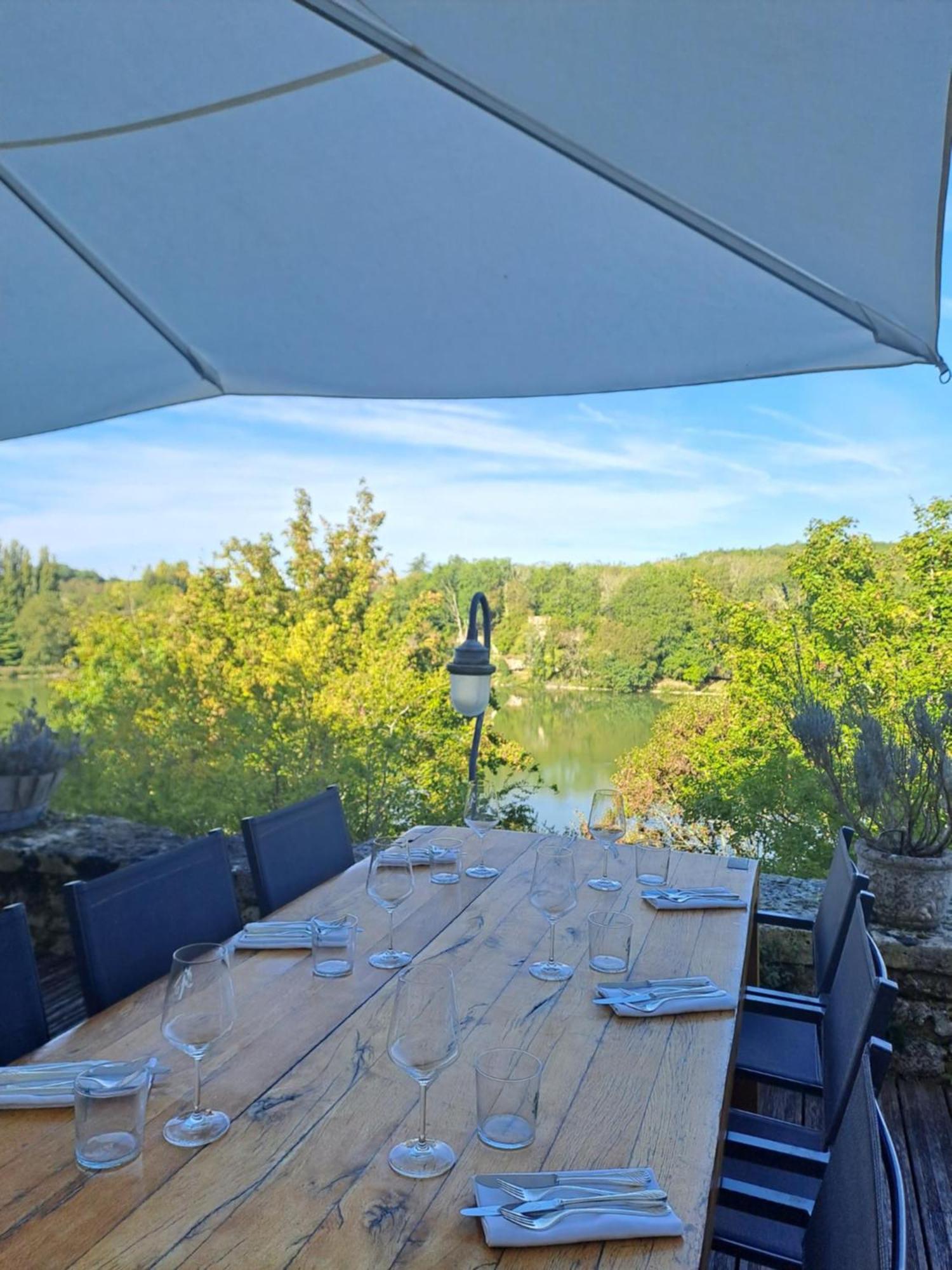 Logis Hotels Domaine Du Chatelard Dirac Dış mekan fotoğraf